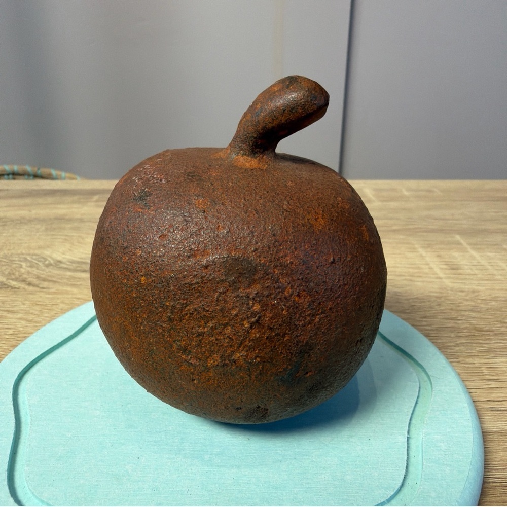 Iron Rust finished Cast fruit Sculpture Artwork Home Decor 3.5”
